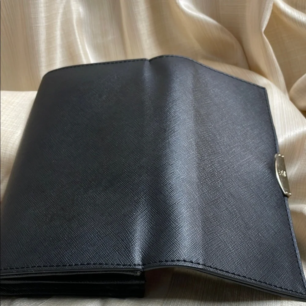 Elegant New York and Co.Black Women's Wallet with Key Chain